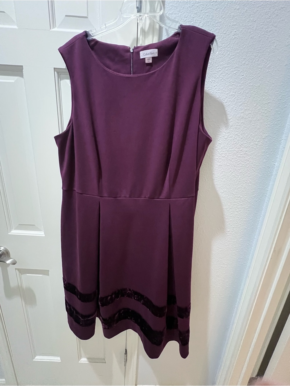 Calvin Klein Deep Plum Sleeveless Pleated Dress with velvet accents Size 22W